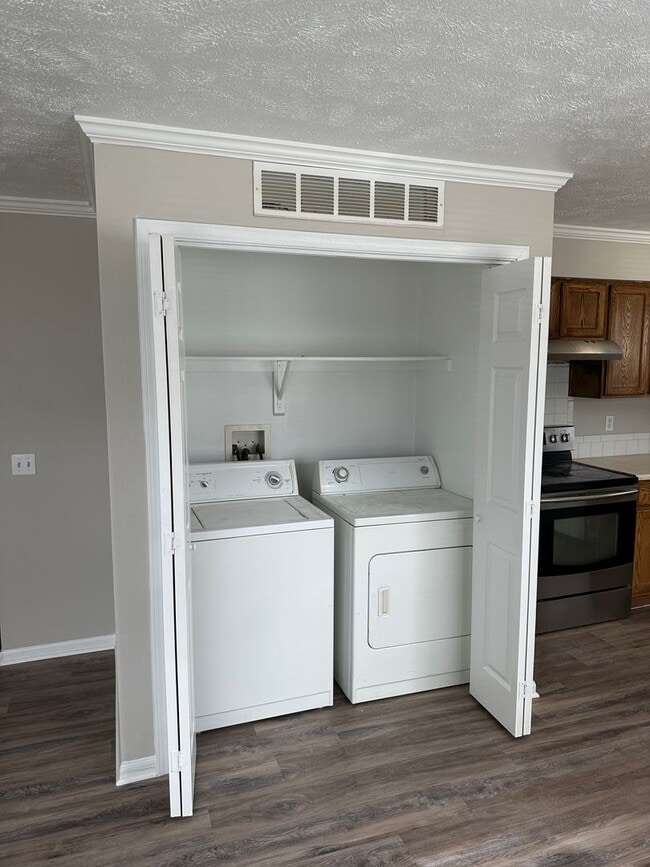 Building Photo - 1116 Mazatlan Cir