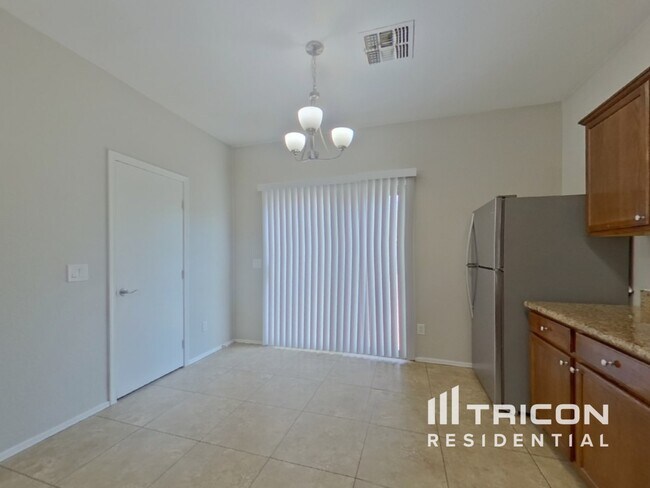 Foto del edificio - 9725 W Florence Ave