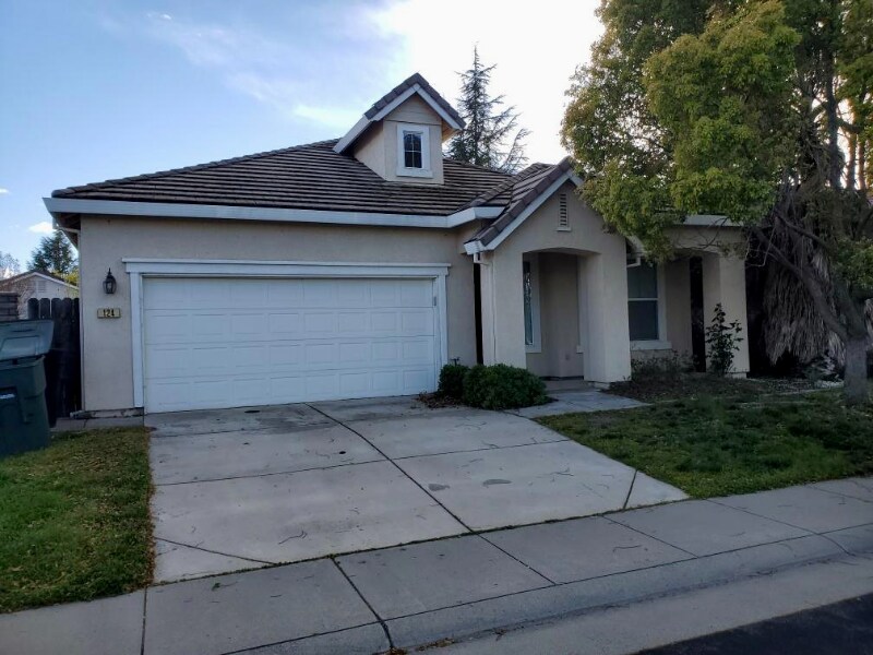 Primary Photo - 124 Westlake Ct