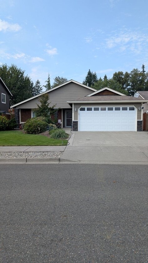 Primary Photo - Marysville 3 bedroom Rambler