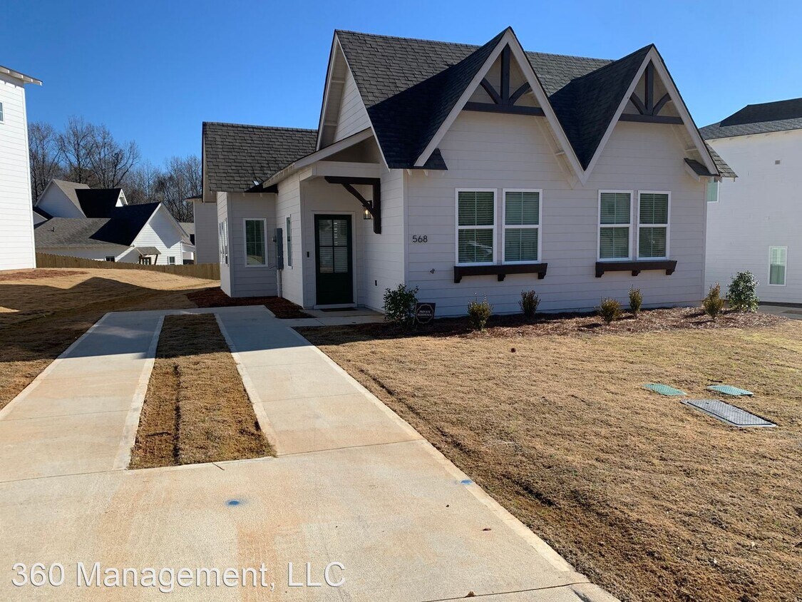 Foto principal - 3 br, 2 bath House - 568 Piper Ave