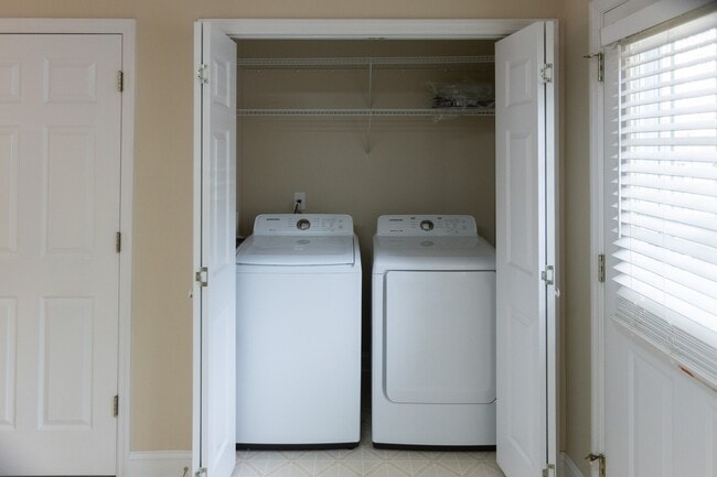 Photo - 2 Bedroom Townhome off Atlanta Hwy!