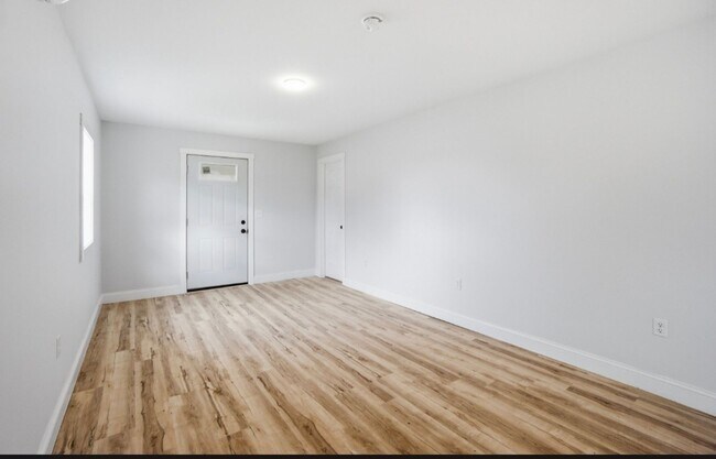 Foto del edificio - Spacious inside and out! Freshly painted!  3-Bedroom Rental Home – Comfort & Convenience!