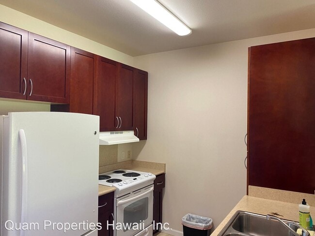 Building Photo - 2 br, 1.5 bath House - 217 Ho'oulu Lane #1306