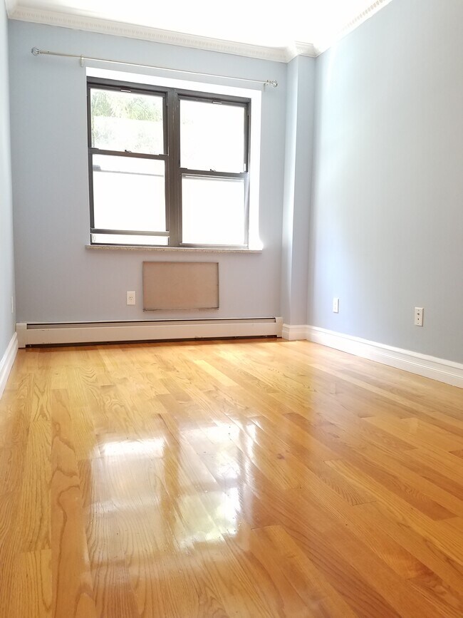 Foto del edificio - 14022 33rd Ave