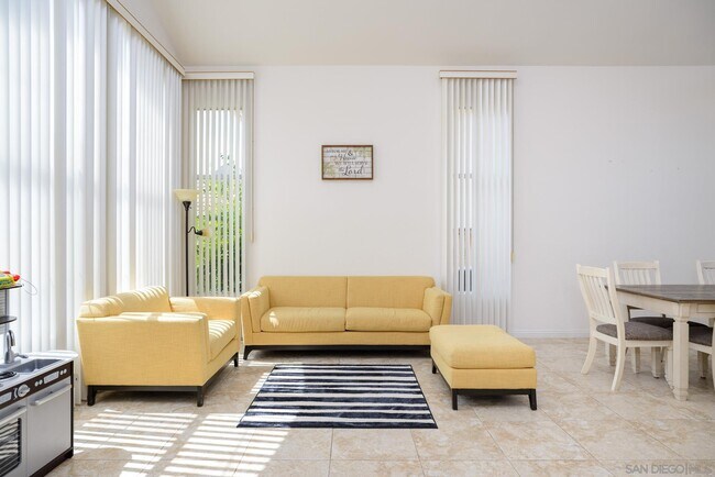 Foto del edificio - 12118 Darkwood Rd