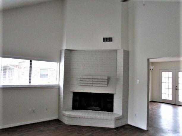 Building Photo - 852 Whitehall Dr