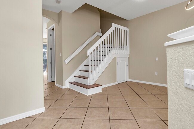 Building Photo - 228 Lake Monterey Cir