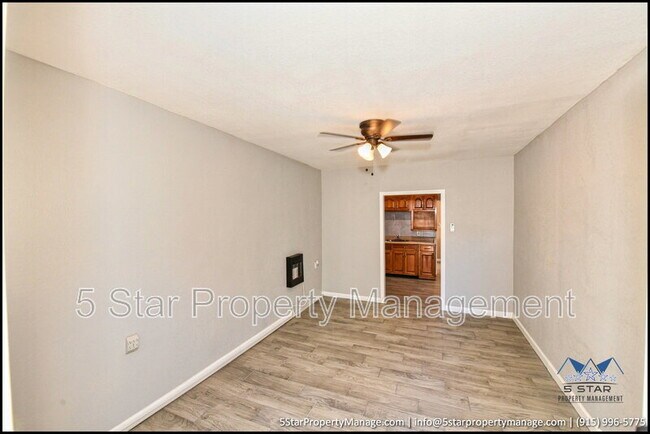 Foto del edificio - 1212 N Laurel St