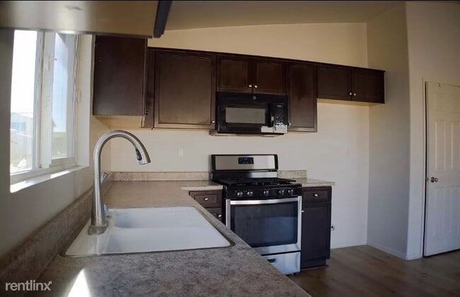 Building Photo - 4 br, 2 bath House - 15785 Horizon Way