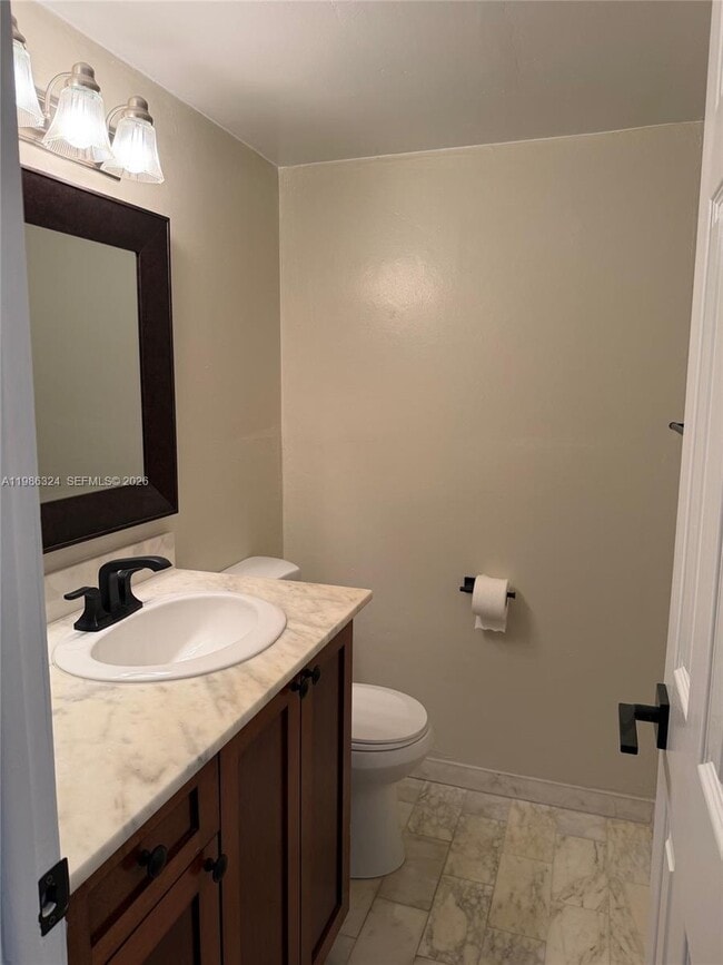 Foto del edificio - 2640 NE 135th St