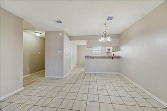 Building Photo - 2007 Country Village Blvd