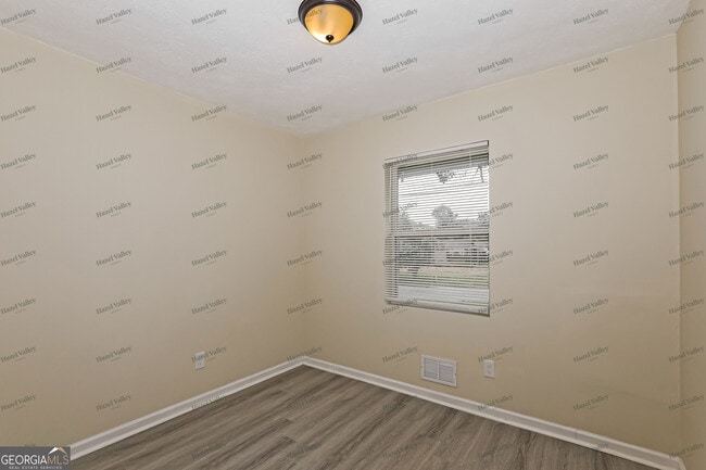 Building Photo - 8355 Dunellen Ln