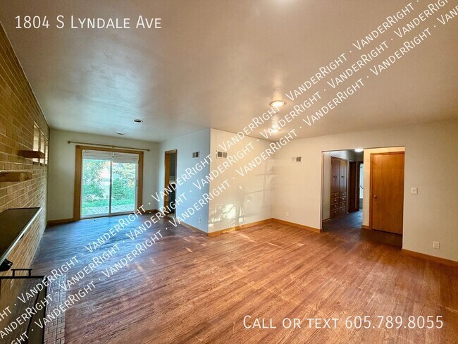 Foto del edificio - 1804 S Lyndale Ave