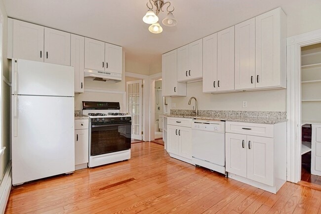 Photo - 71 W Milton St Apartment