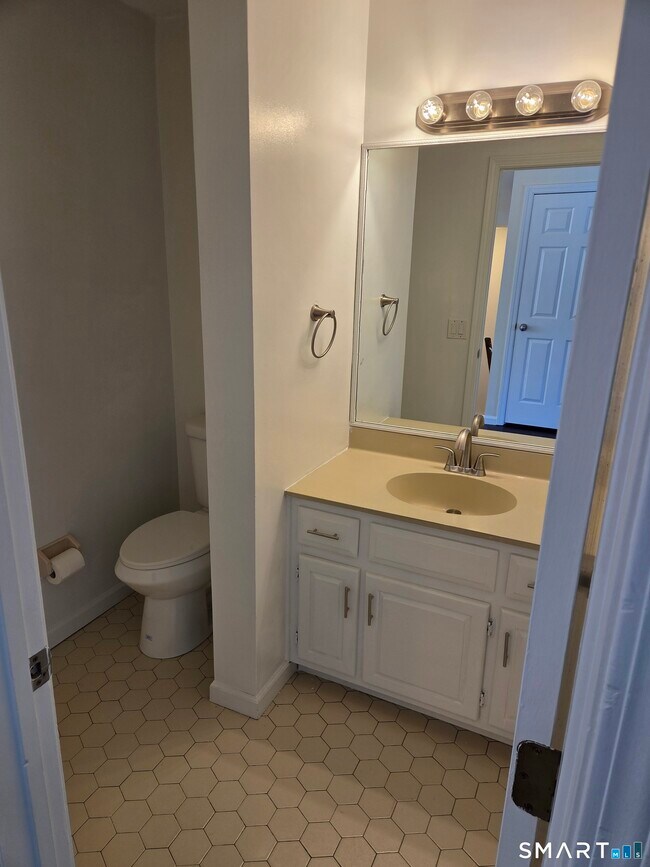 Foto del edificio - 27 Crows Nest Ln