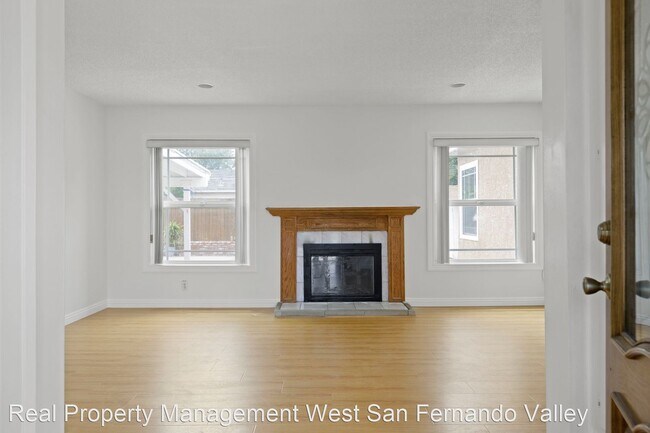 Foto del edificio - 3 br, 1.5 bath House - 6639 Melvin Ave