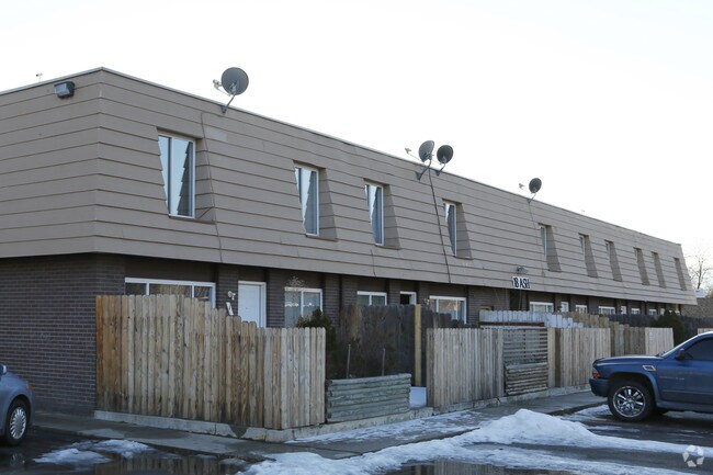 Building Photo - 18 Ash Ct