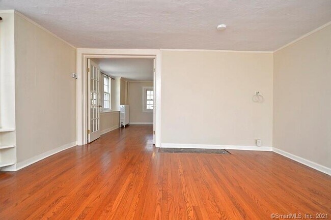 Building Photo - 410 Wilton West Rd