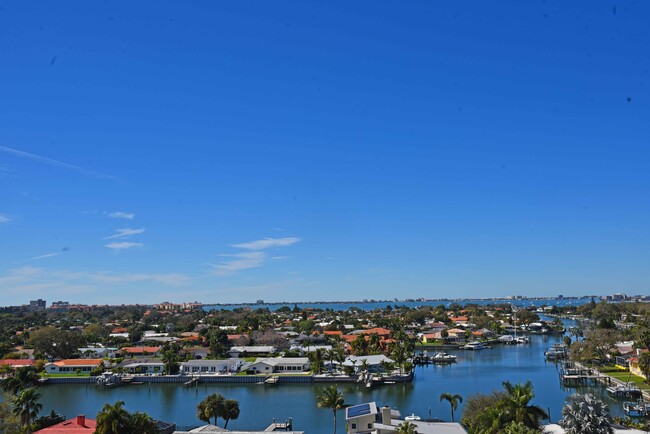 Building Photo - Marina Club Apartment homes