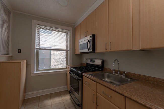 Foto del edificio - 544.5 W Surf St