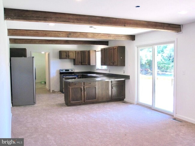 Building Photo - 25685 Edgeview Rd