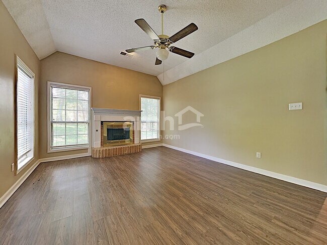 Building Photo - 4514 Huron Rd