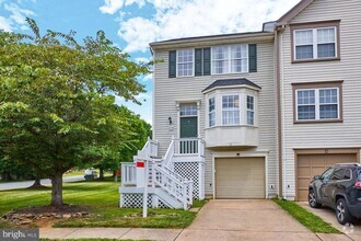 Building Photo - 239 Frazer Dr