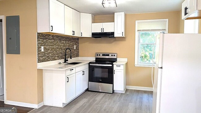 Building Photo - 3307 Guthrie Dr