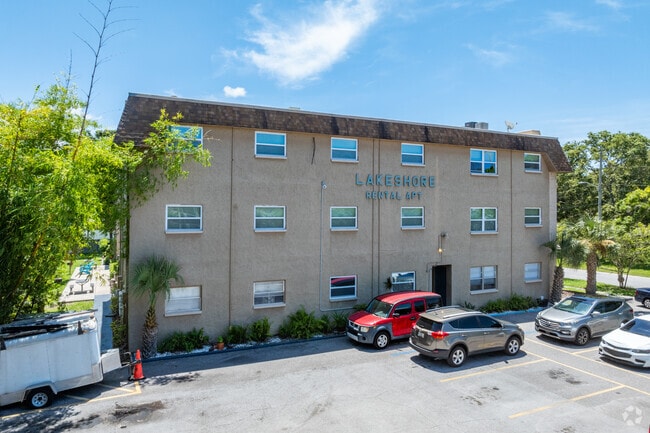 Building and Parking - Lakeshore Apartments