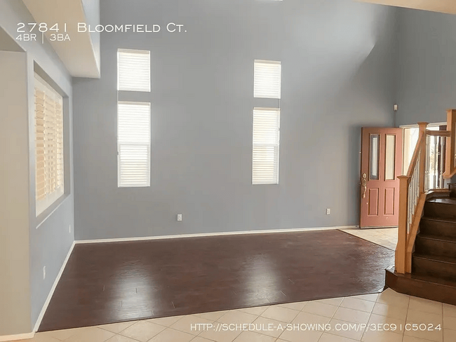 Foto del edificio - 27841 Bloomfield Ct