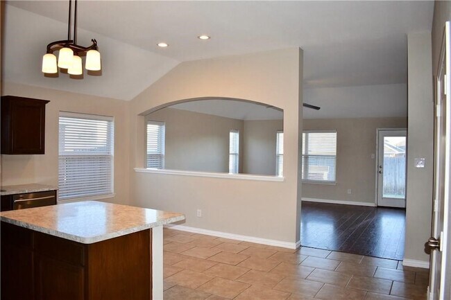 Building Photo - 6245 Trinity Creek Dr