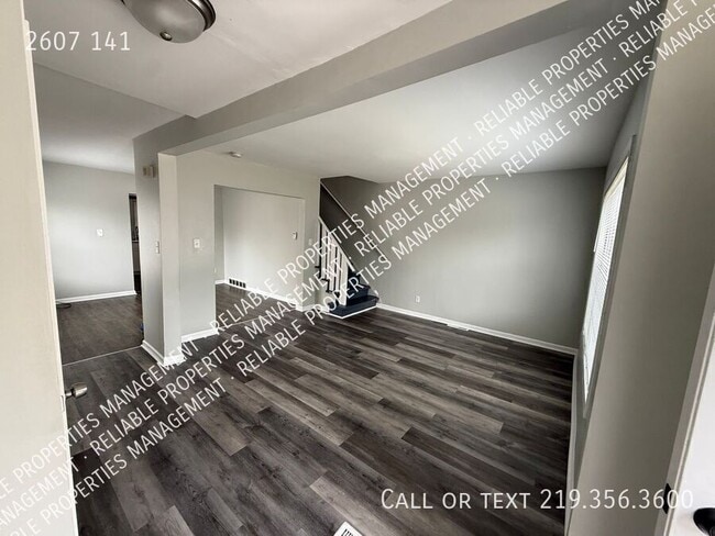 Building Photo - 2607 141-