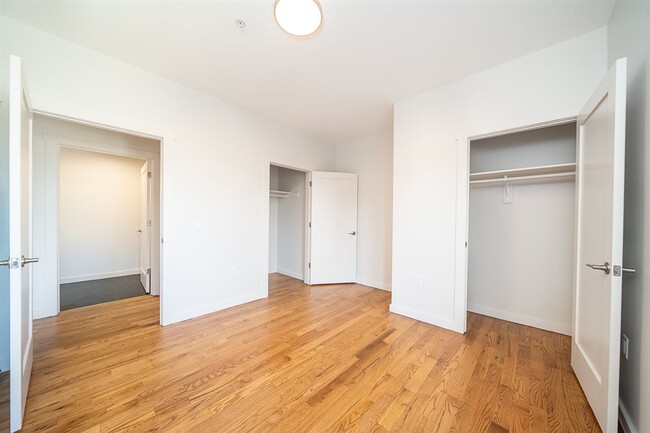 Foto del edificio - 541 42nd St
