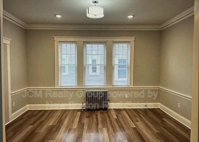 Foto del edificio - 100 Maverick St