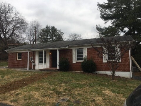 Building Photo - 198 Coventry ct