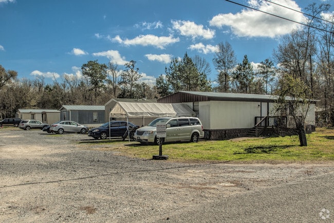 Building Photo - 1335 Concord St
