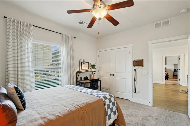 Building Photo - 300 Dalhausser Ln