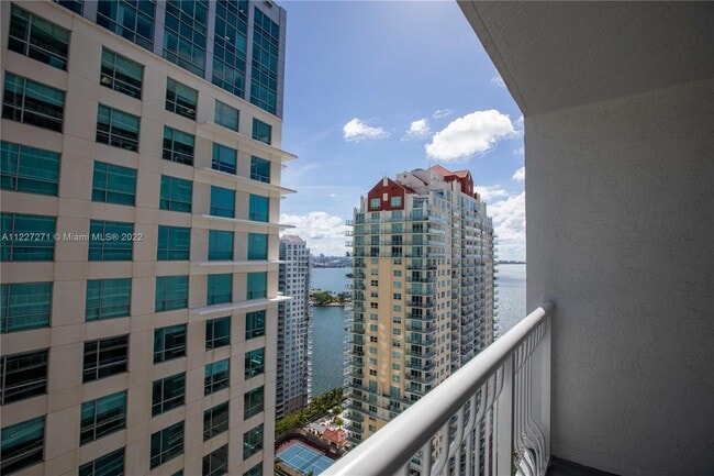 Foto del edificio - 1200 Brickell Bay Dr
