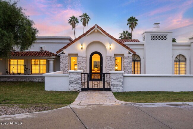 Foto del edificio - 10111 E Cholla St