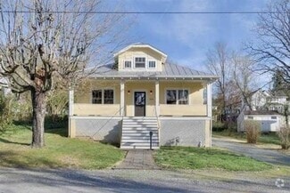 Building Photo - 314 Myers St