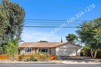 Building Photo - 1469 E Mission Ave