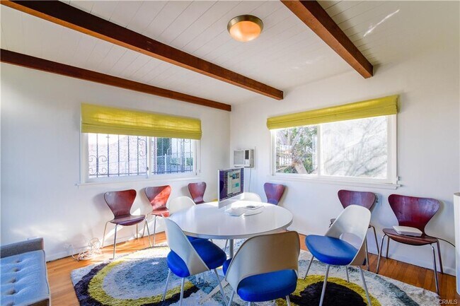 Foto del edificio - 2330 W 3rd St