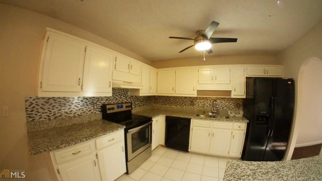 Building Photo - 3793 Soapstone Rd