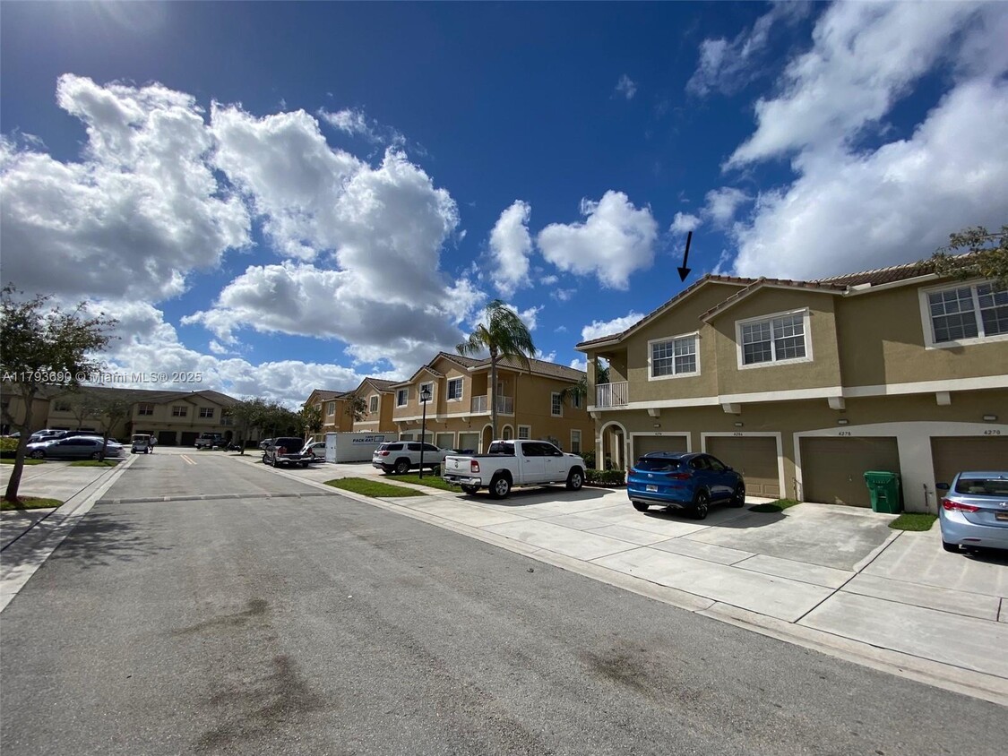 Foto principal - 4294 SW 132nd Wy