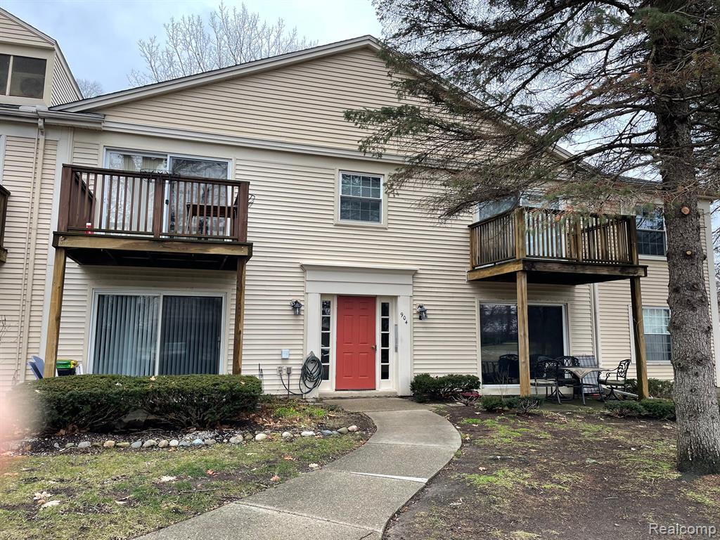 904 Chestnut Hill Dr Unit F, Auburn Hills, MI 48326 Condo for Rent in