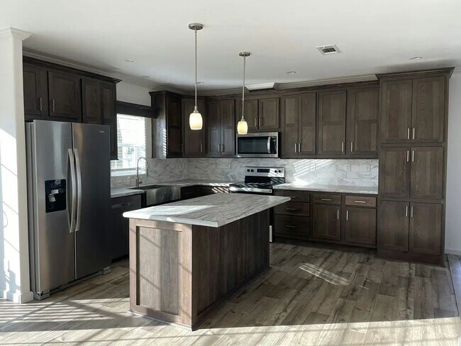 Foto del edificio - 34796 Robins Song Rd