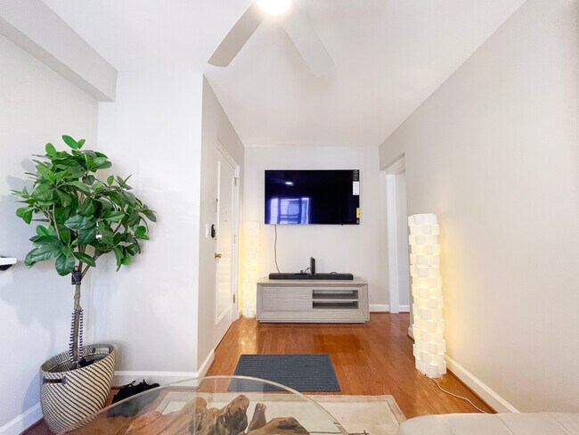 Foto del edificio - 2100 19th St NW