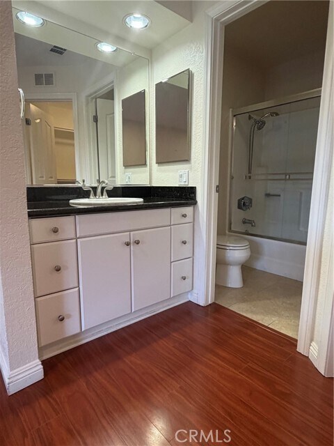 Foto del edificio - 25611 Indian Hill Ln
