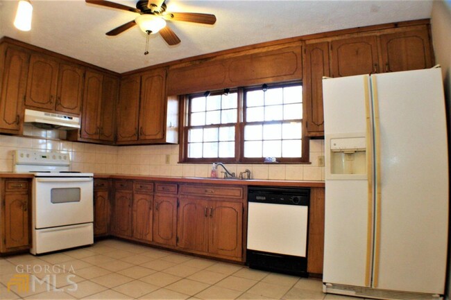 Building Photo - 714 Jett Rd
